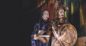 La Tosca in legno e anima. I protagonisti di Puccini diventano pupi siciliani Pupi